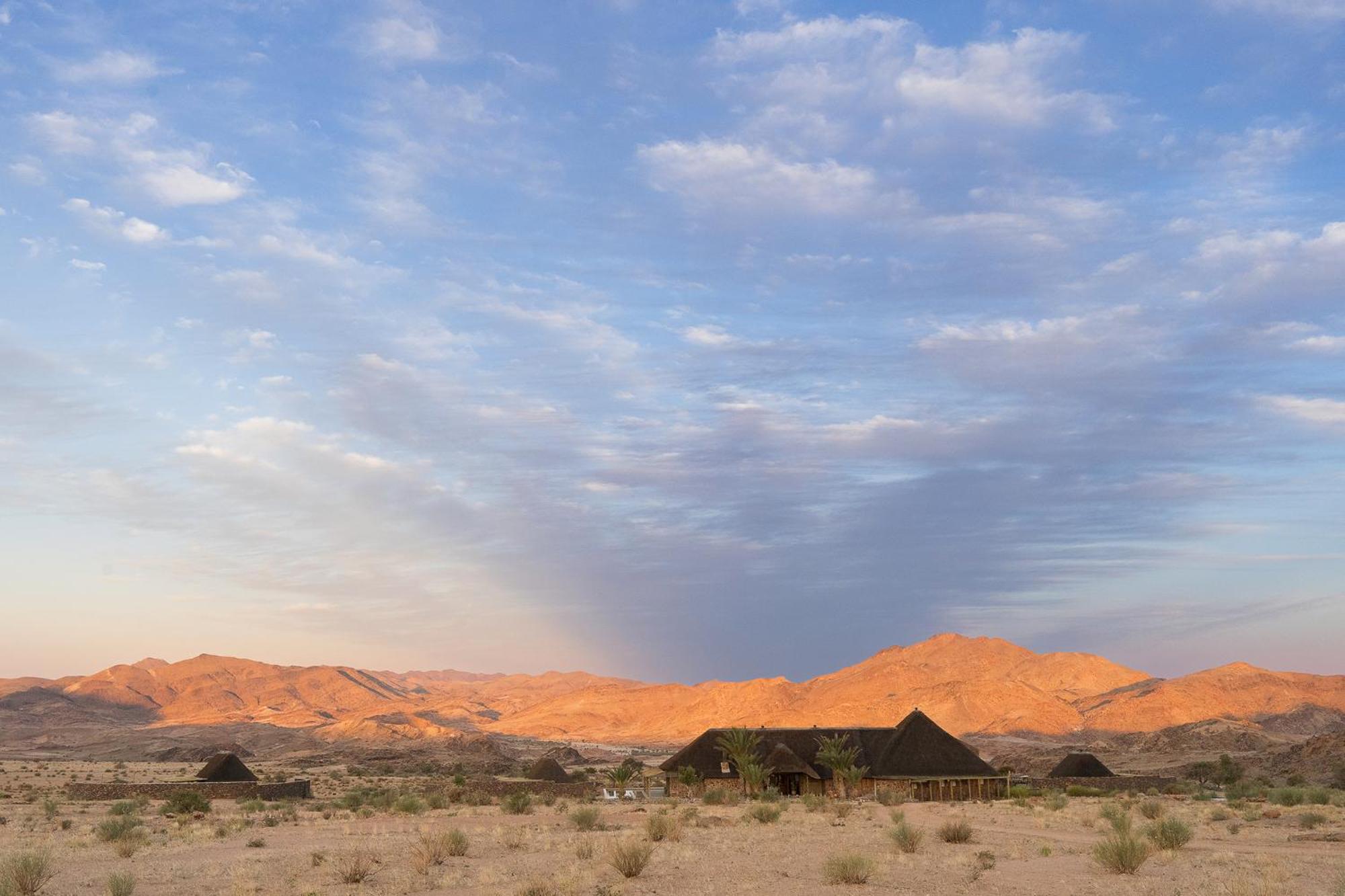 Sandfontein Lodge & Nature Reserve Екстериор снимка